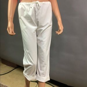 Scoop NYC white cotton pants with elastic waist tie.  Small Medium fit